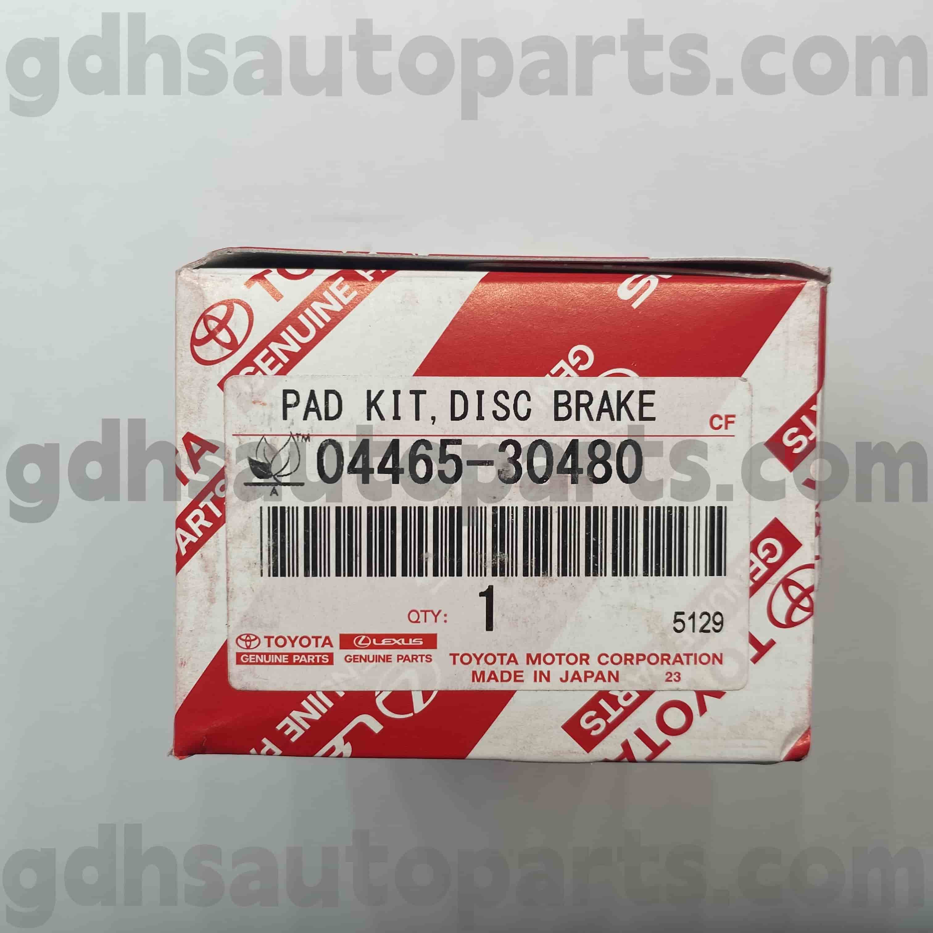 04465-30480 Toyota Orijinal Parçalar Mark X, Crown için ön fren balataları, Lexus seri şasi no. GSE30 GRX