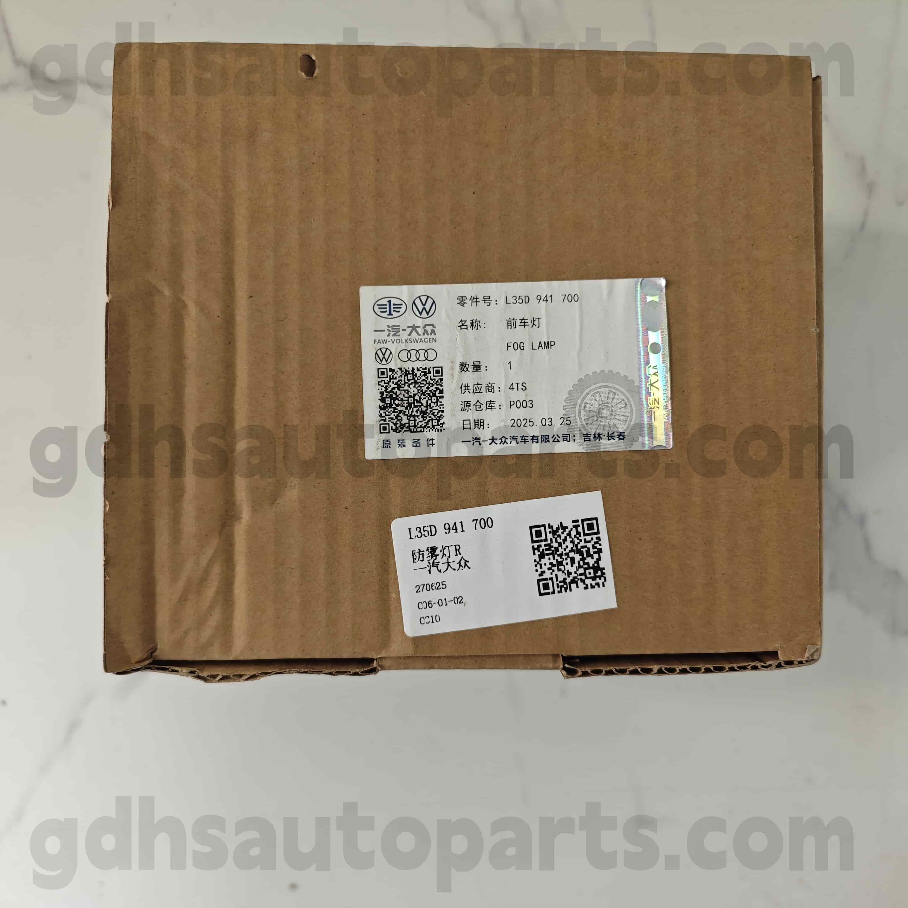 L35D 941 700 Volkswagen Orijinal Parçalar CC CC için Sağ Sis Işığı